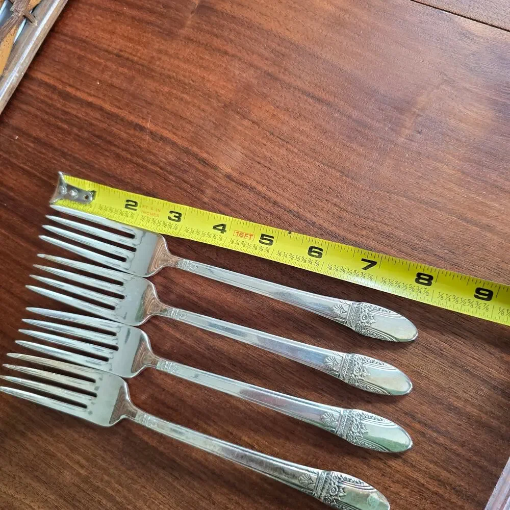 Vintage 1847 Rogers Bros FIRST LOVE 4 Dinner Forks Silverplate Art Deco Cottage